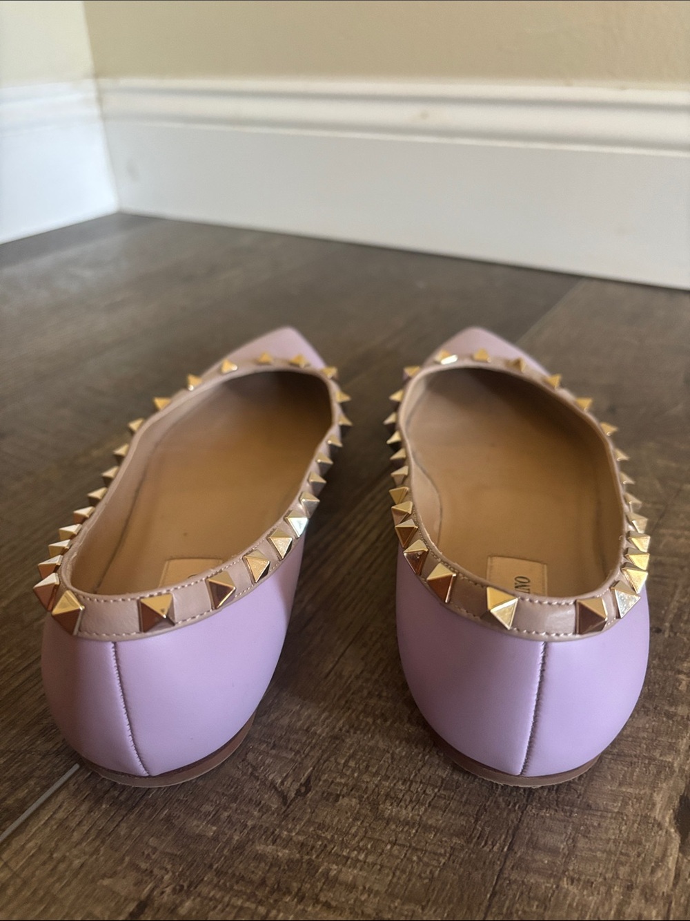 Valentino Garavani Rockstud Ballet Flats in lavender leather colorway - Picture 7 of 17